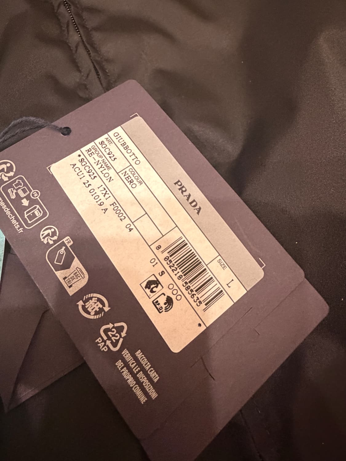 [L] 프라다 리나일론 헤링턴 봄버 상품이미지8