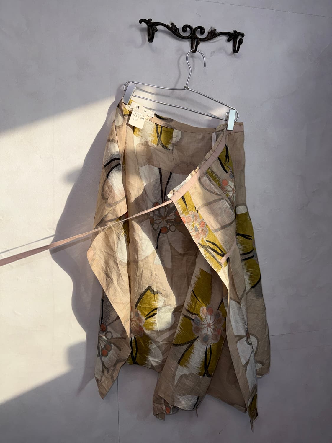 Calvin Klein flower linen wrap skirt 상품이미지3