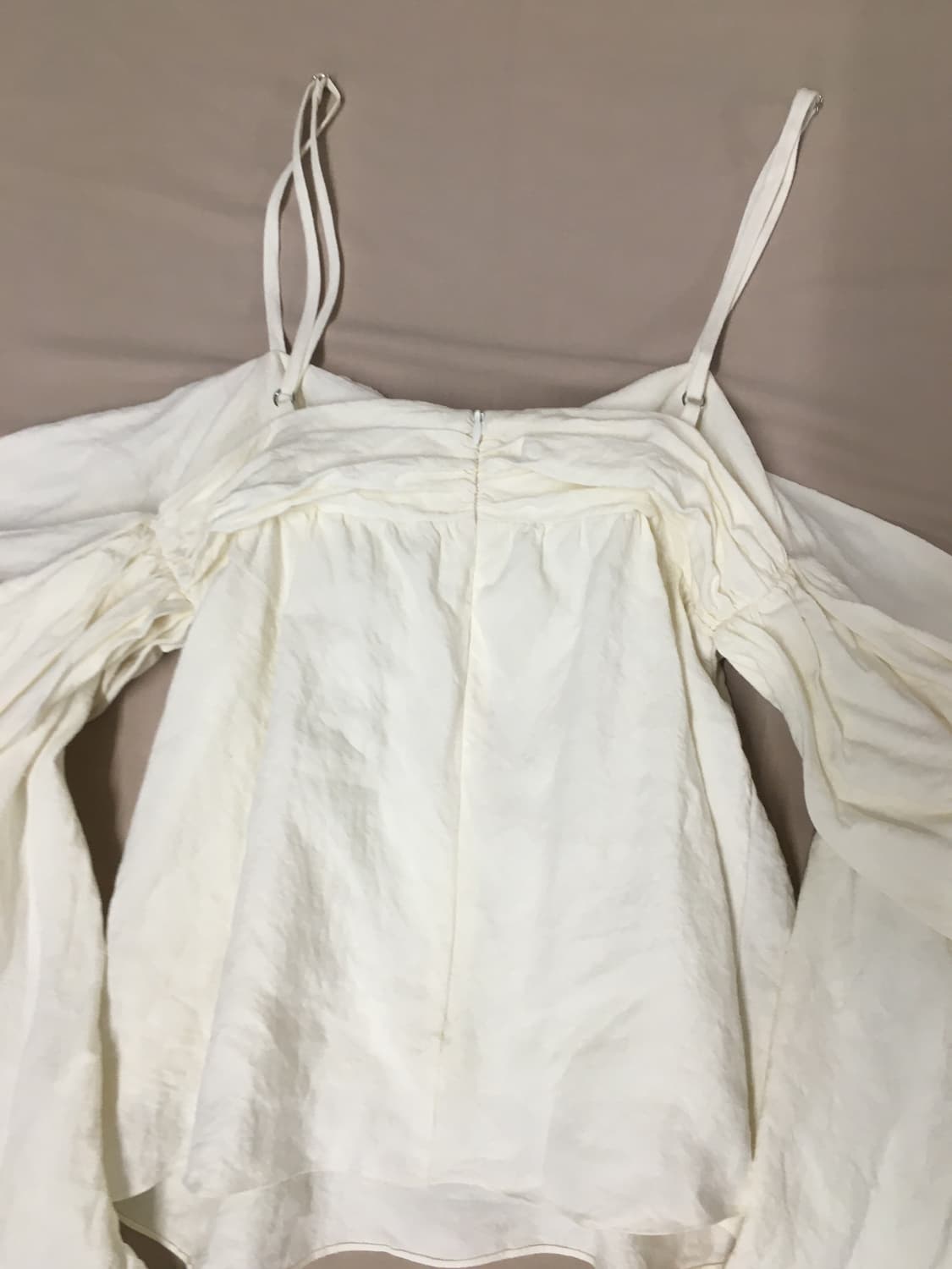 급처! JW앤더슨 오프숄더 상품이미지6