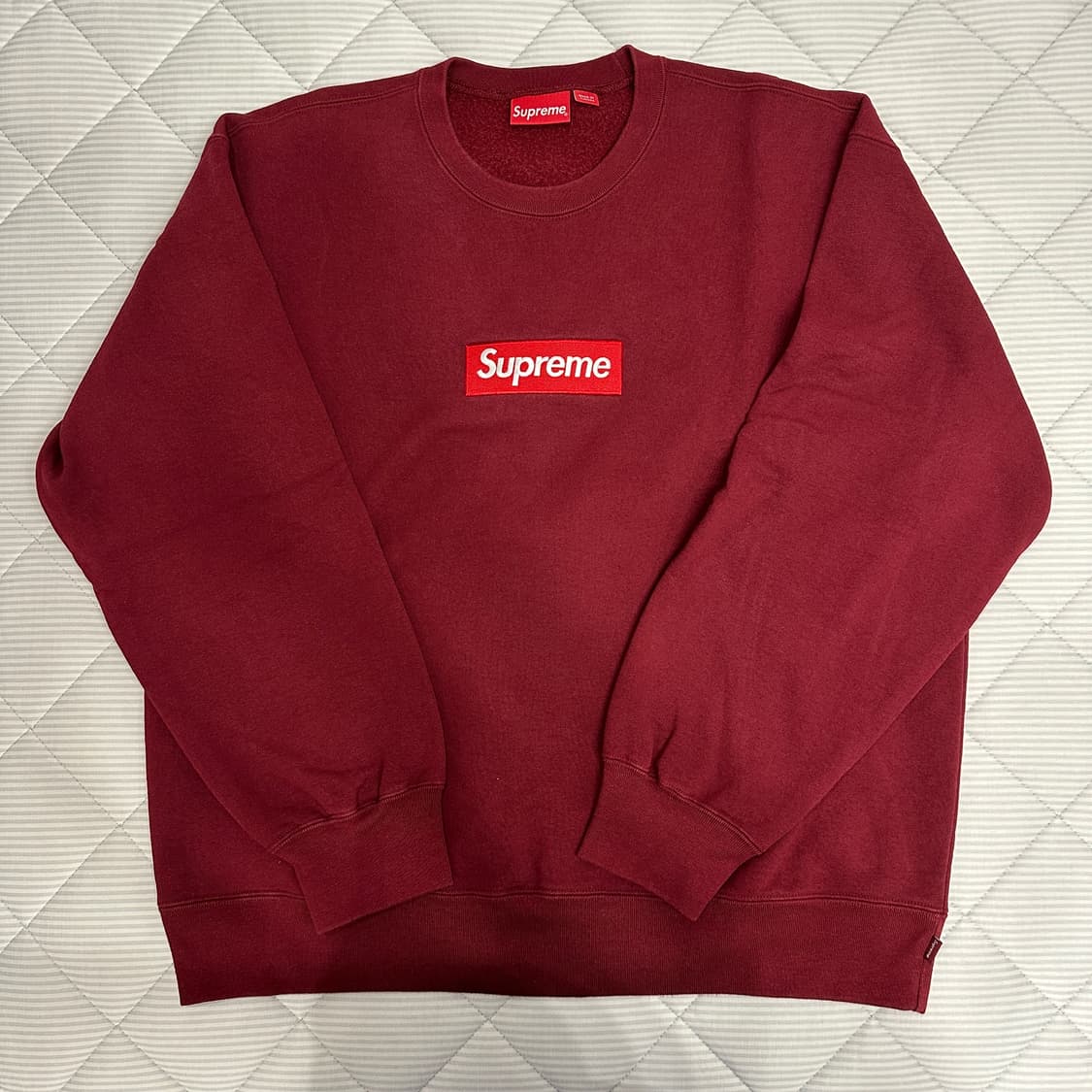 22FW 슈프림 박스로고 크루넥 카디널 상품이미지1