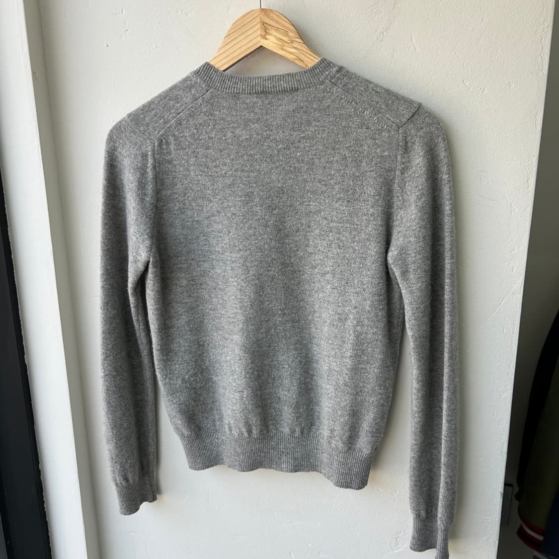 16786 - 꼼데가르송 블랙 와펜 울 가디건 (울 100%) 상품이미지5