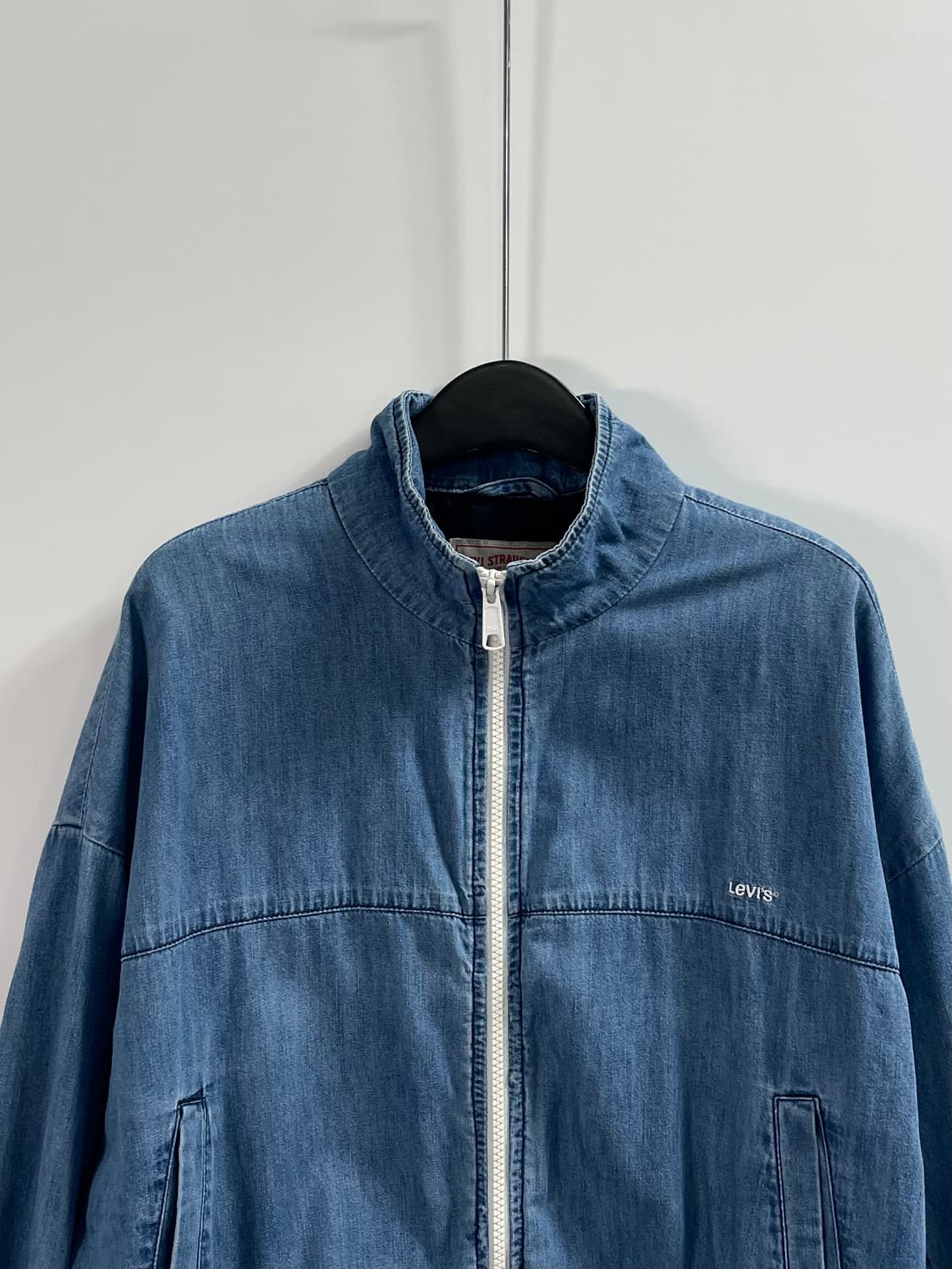 리바이스 우먼스 블루종 크롭 자켓 (on.477) 상품이미지2