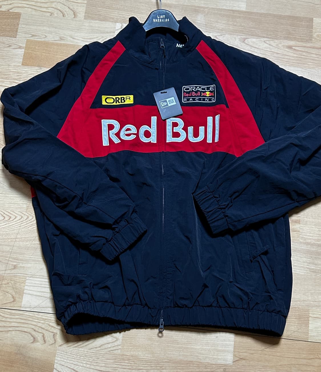XL)뉴에라 레드불 바람막이 콜라보 상품이미지2