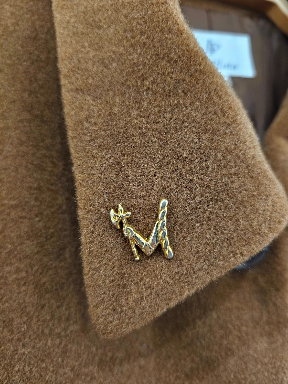 Vintage 도끼 든 팔 핀 브로치 상품이미지3