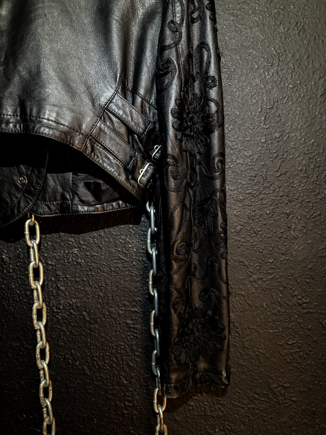 JOSLYN CLARKE – Embroidered Cropped Leat 상품이미지9