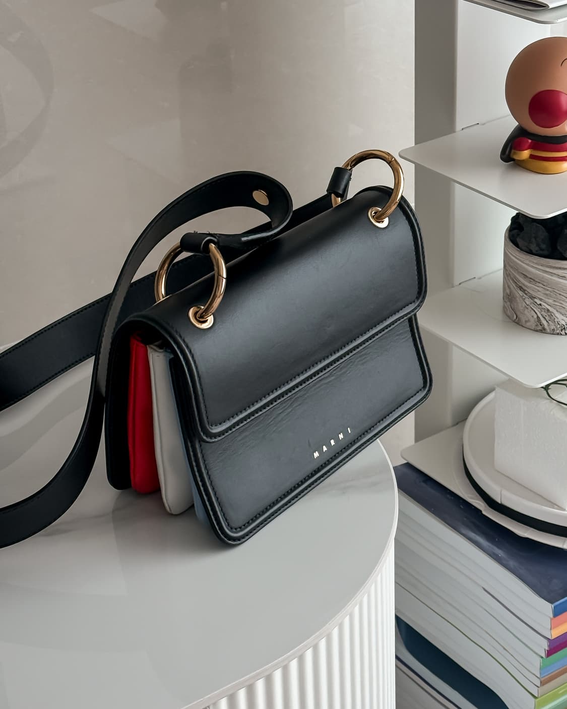 마르니 비트 아코디언 숄더백 상품이미지1