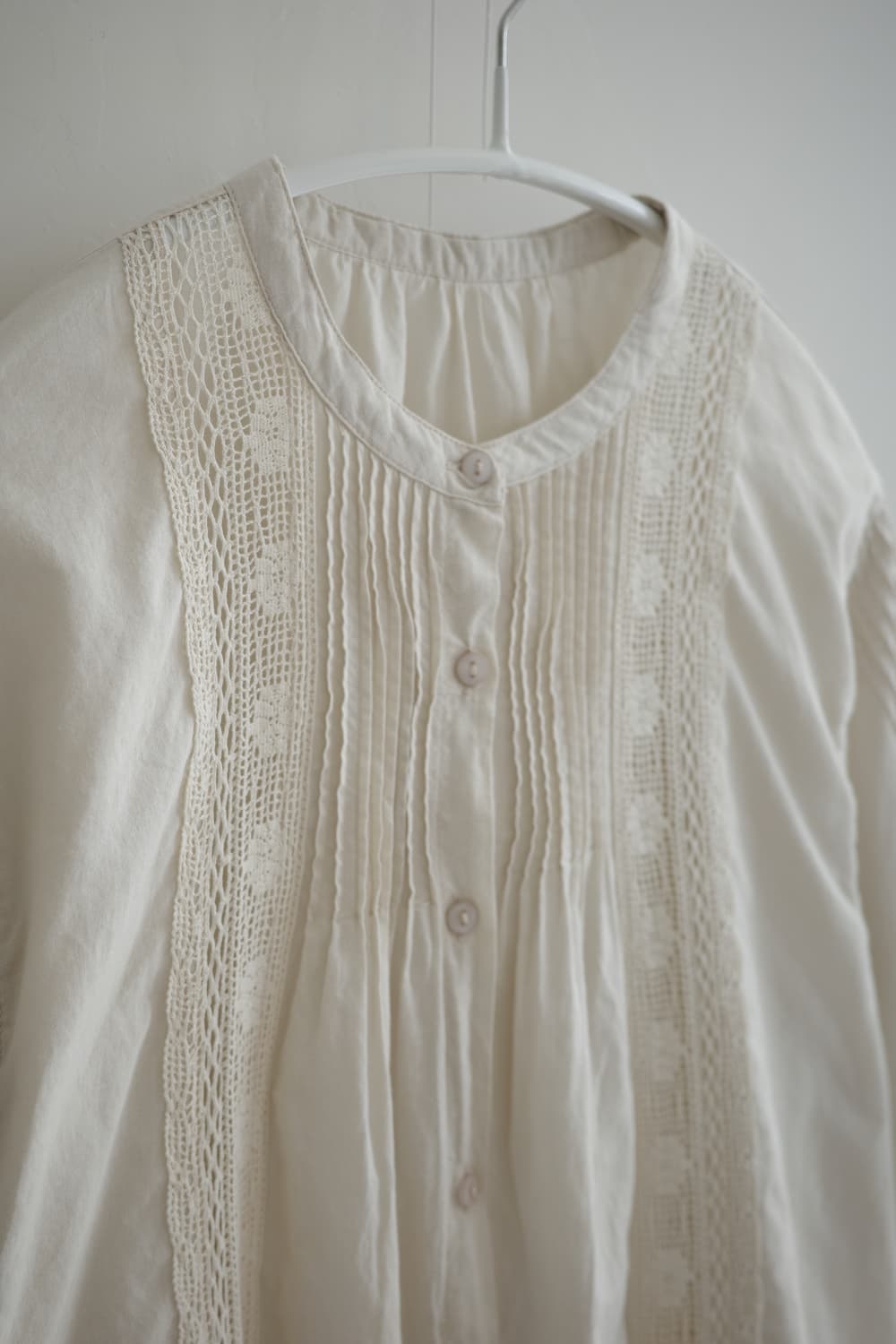 KILORUAN lace-trimmed cotton blouse 상품이미지5