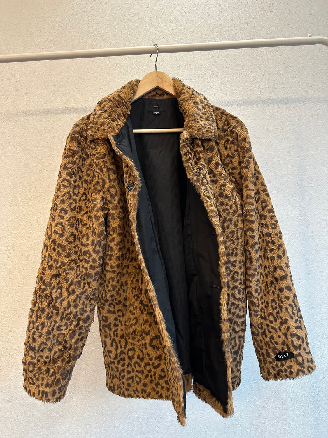 오베이(Obey) 레오파드 퍼 재킷 상품이미지5