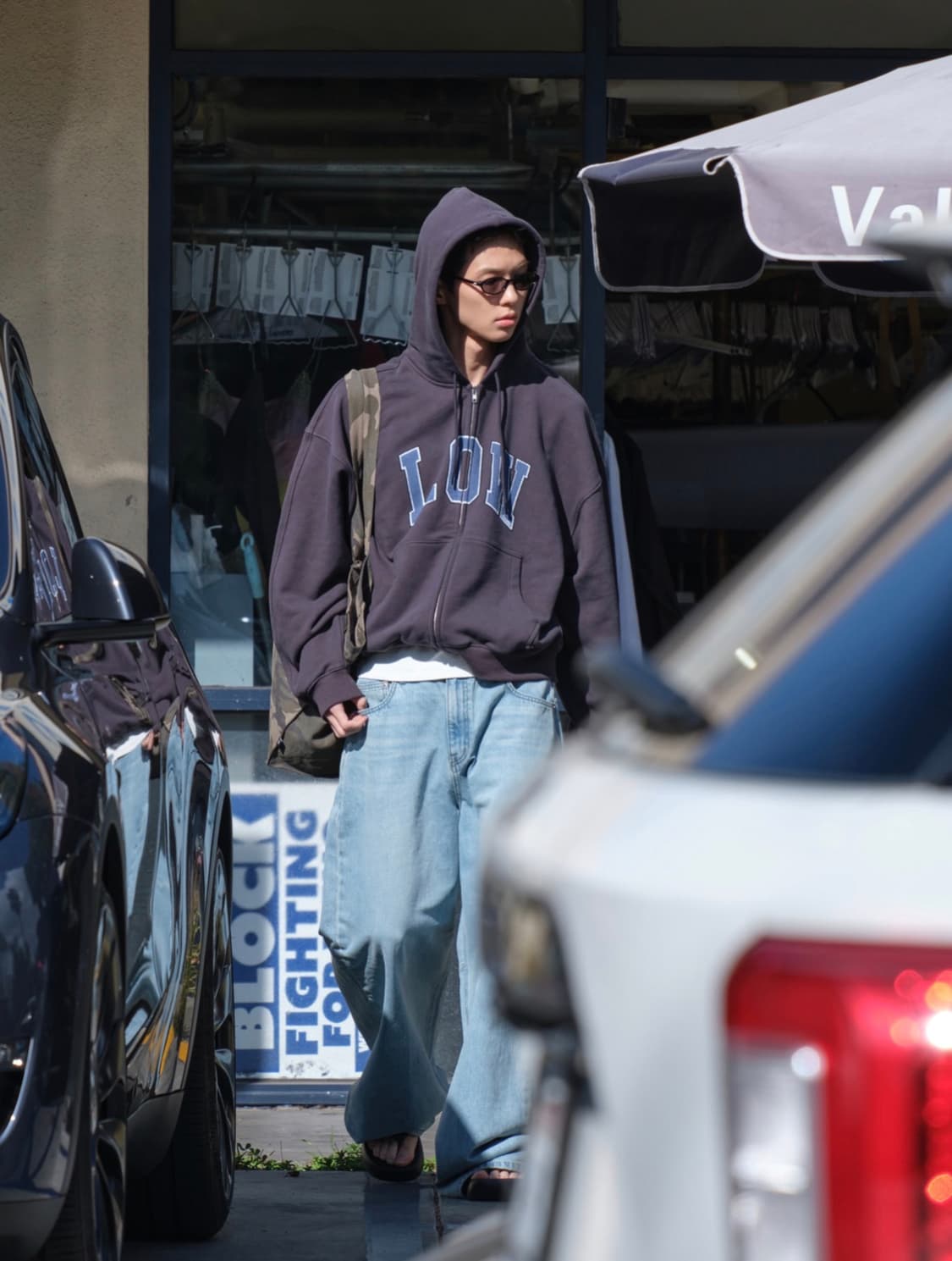 로우클래식 LOW SOFT SWEAT ZIP-UP HOODIE 상품이미지3