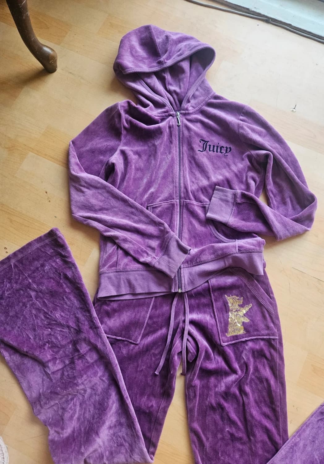 쥬시꾸뛰르 벨벳 트레이닝 세트 퍼플 상품이미지6