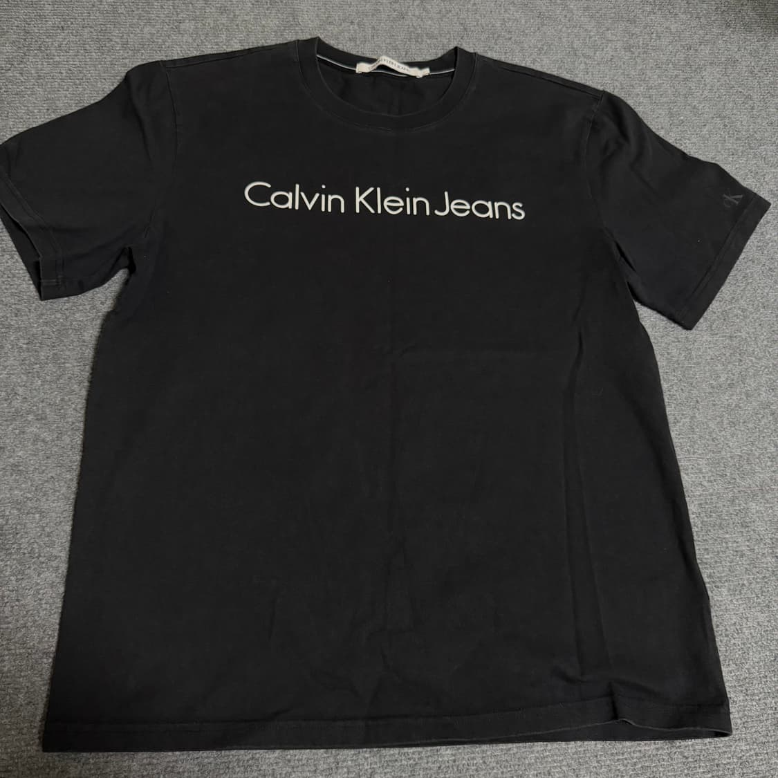 켈빈클라인 블랙 반팔티 L 상품이미지2