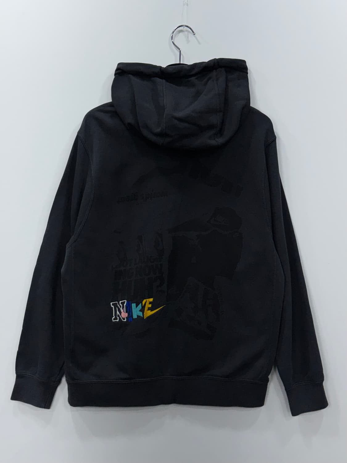 나이키 다크그레이 컬러백 프린팅 후드 L 상품이미지4