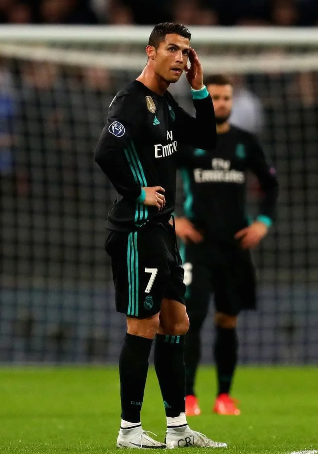 17-18 레알마드리드 어웨이 호날두 긴팔유니폼 M사이즈 레플리카  상품이미지9