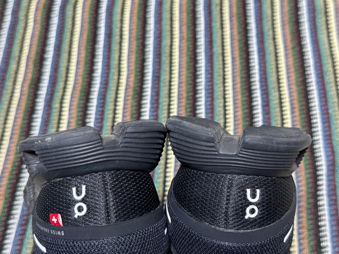 온러닝 클라우드 5 올 블랙 220 상품이미지3