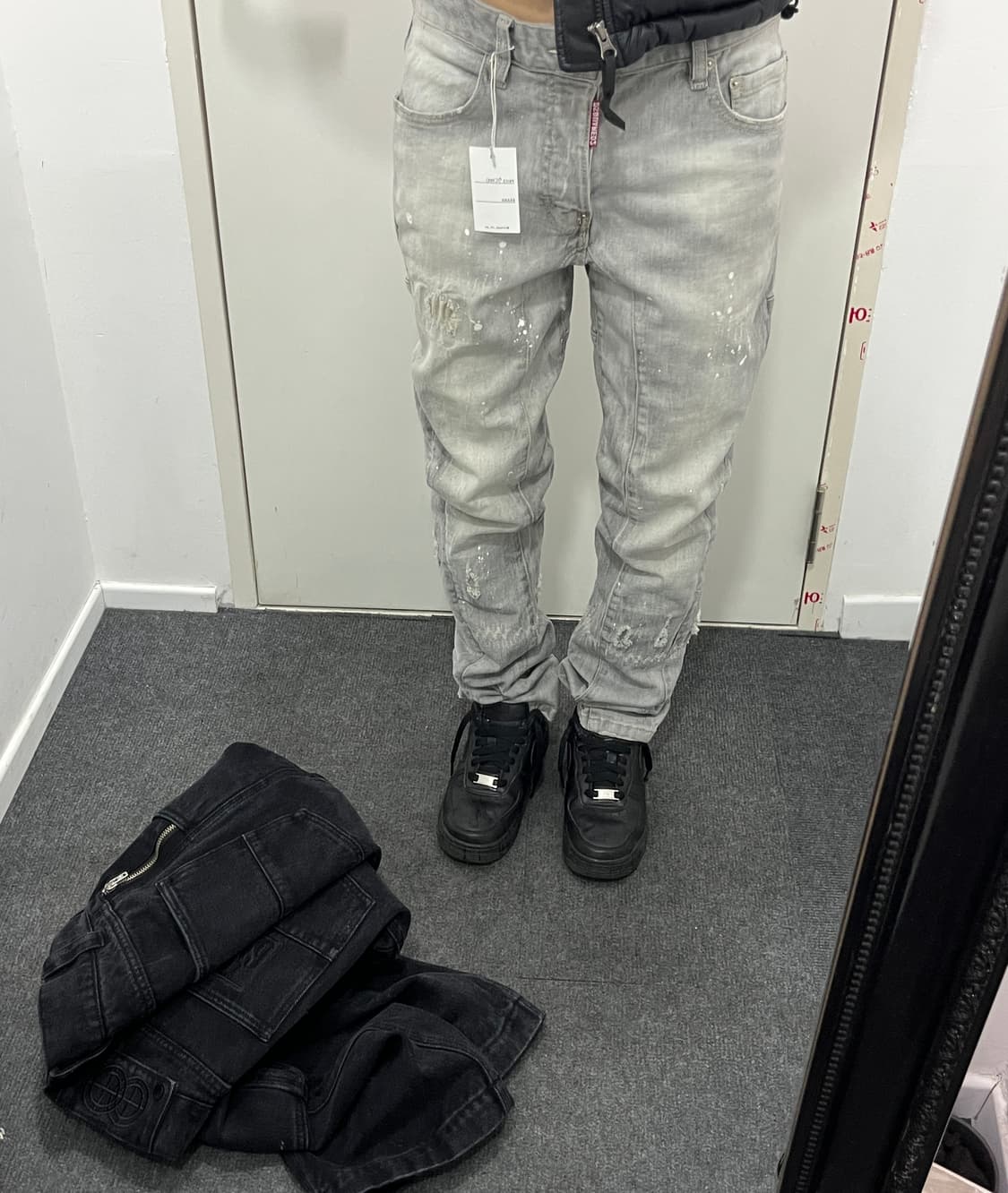 Dsquared2  데미지 그레이 데님 팬츠 상품이미지1