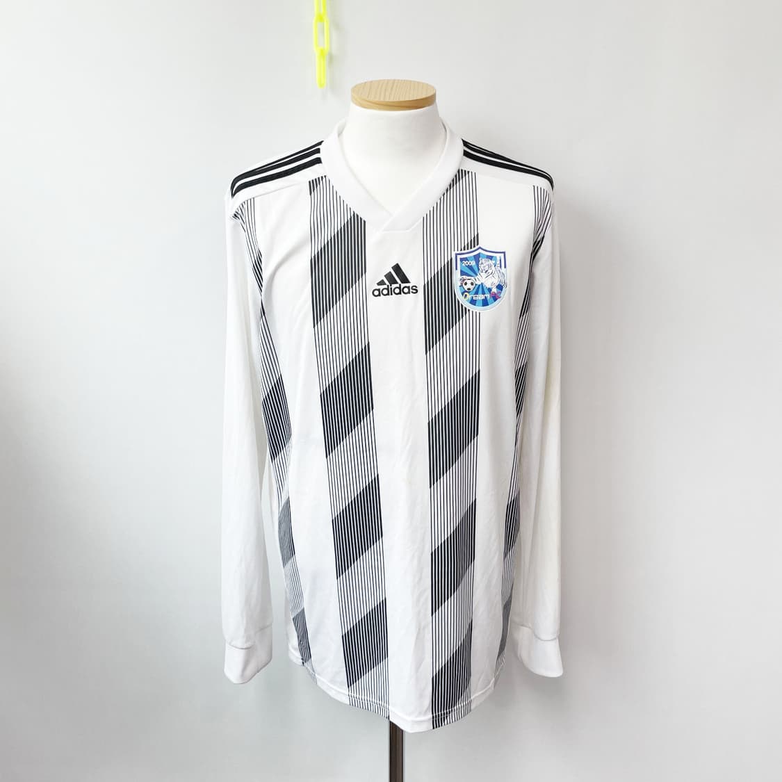 아디다스 축구유니폼 XL  상품이미지1