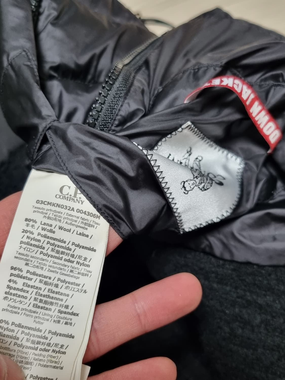 cp컴퍼니 니트패딩 상품이미지4