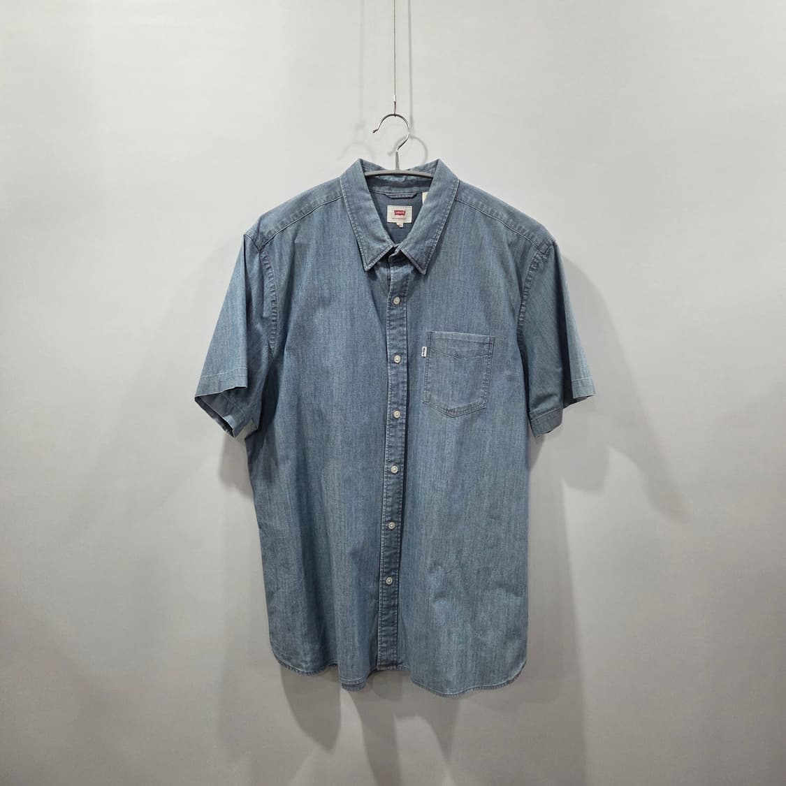 리바이스 화이트탭 샴브레이 반팔셔츠 XL 상품이미지1