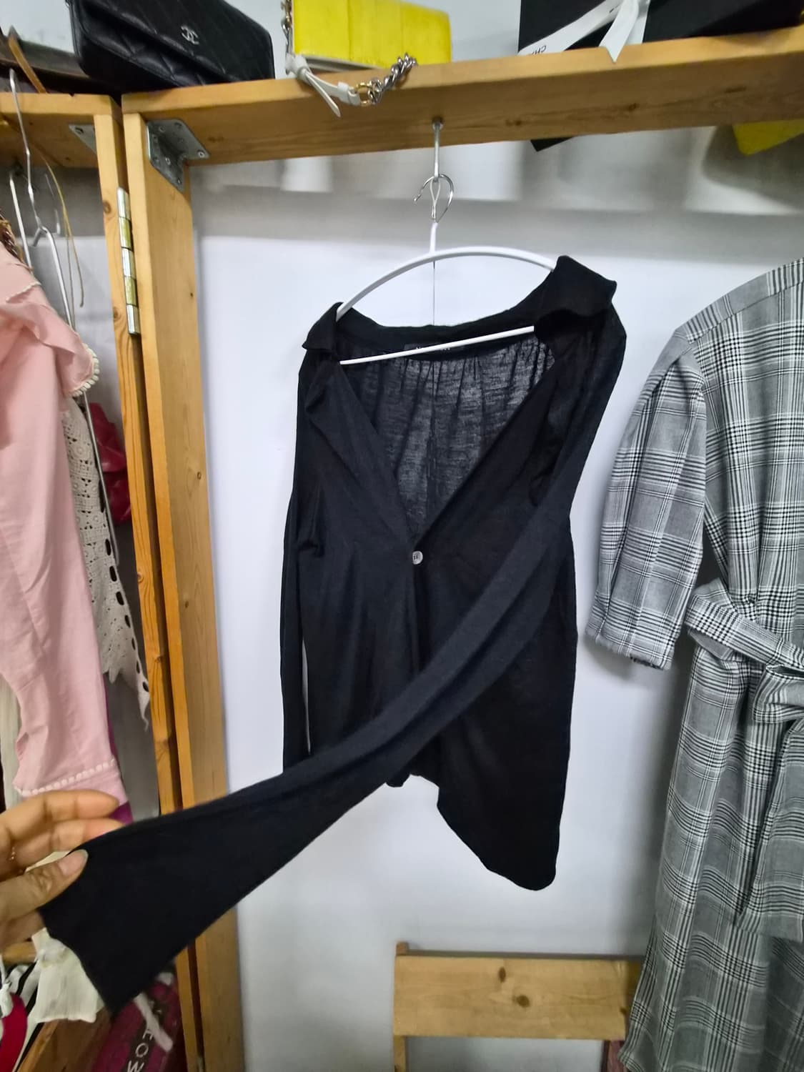 h's cabinet  오프 숄더 가디건 상품이미지6