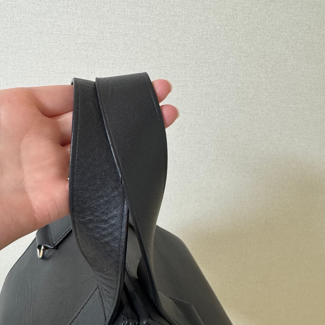 COS 코스 미니 볼링백 블랙 상품이미지8