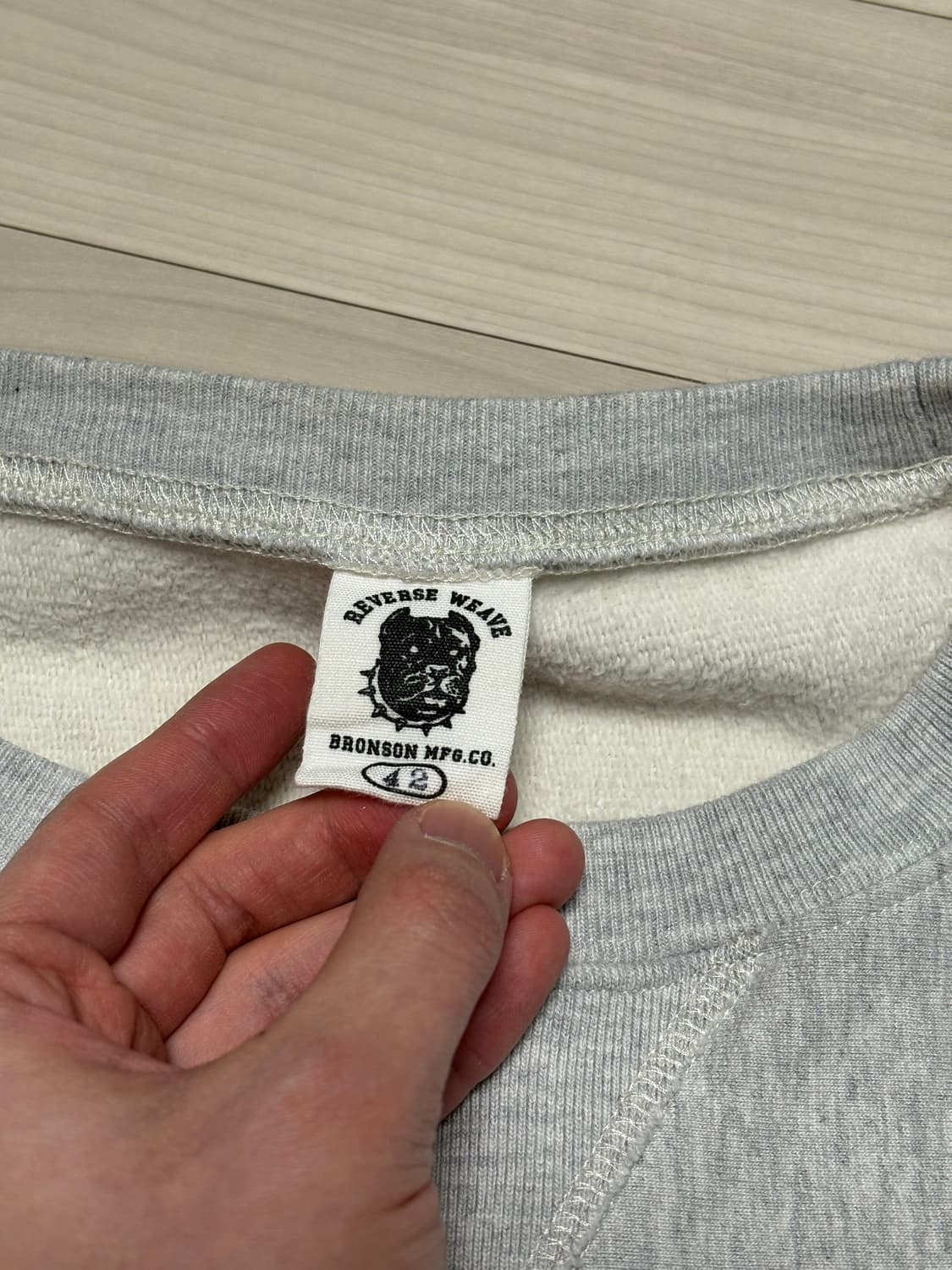 브론슨 리버스위브 맨투맨 상품이미지3