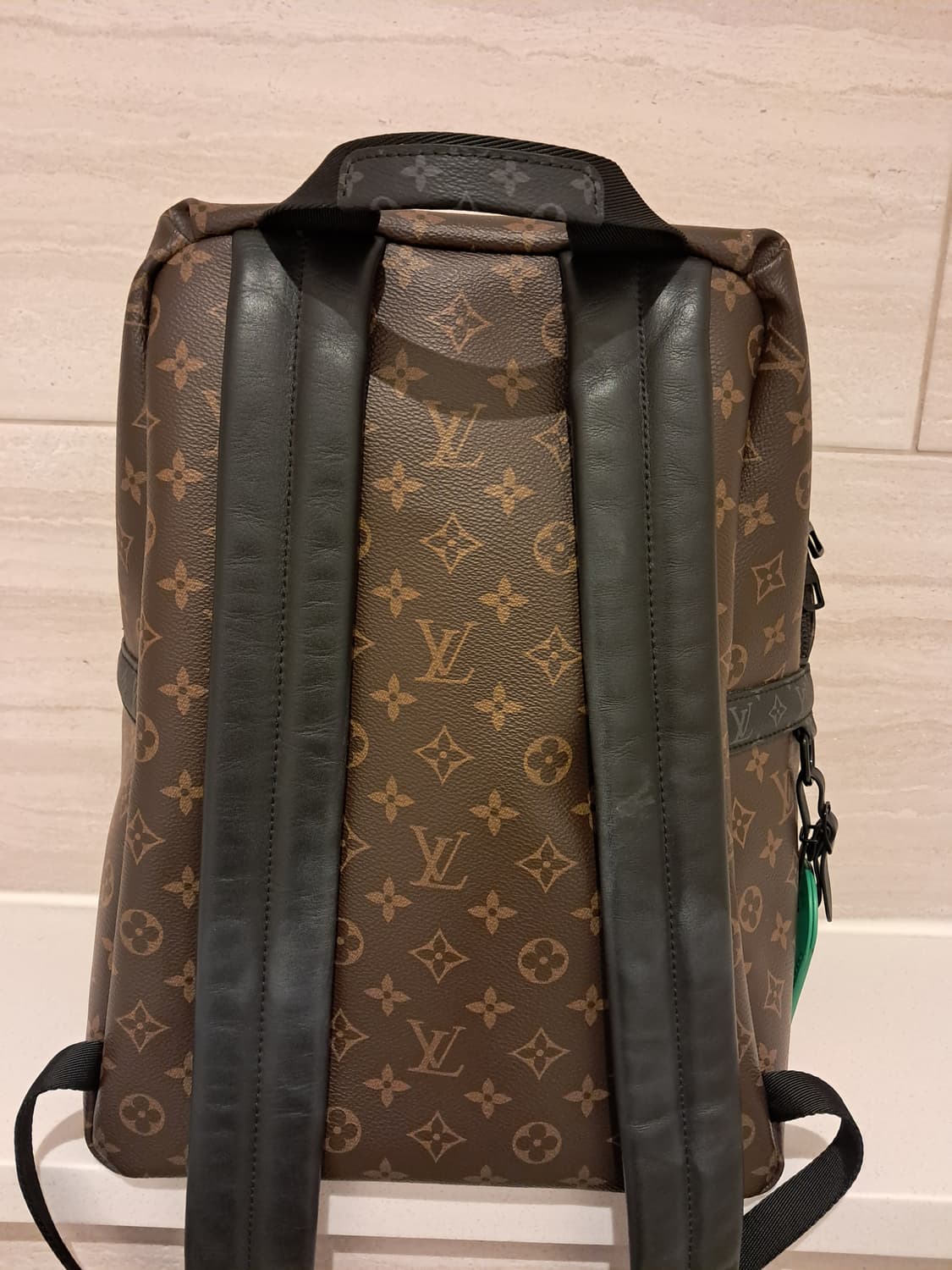 루이비통 모노그램 디스커버리 백팩 한정판 상품이미지4