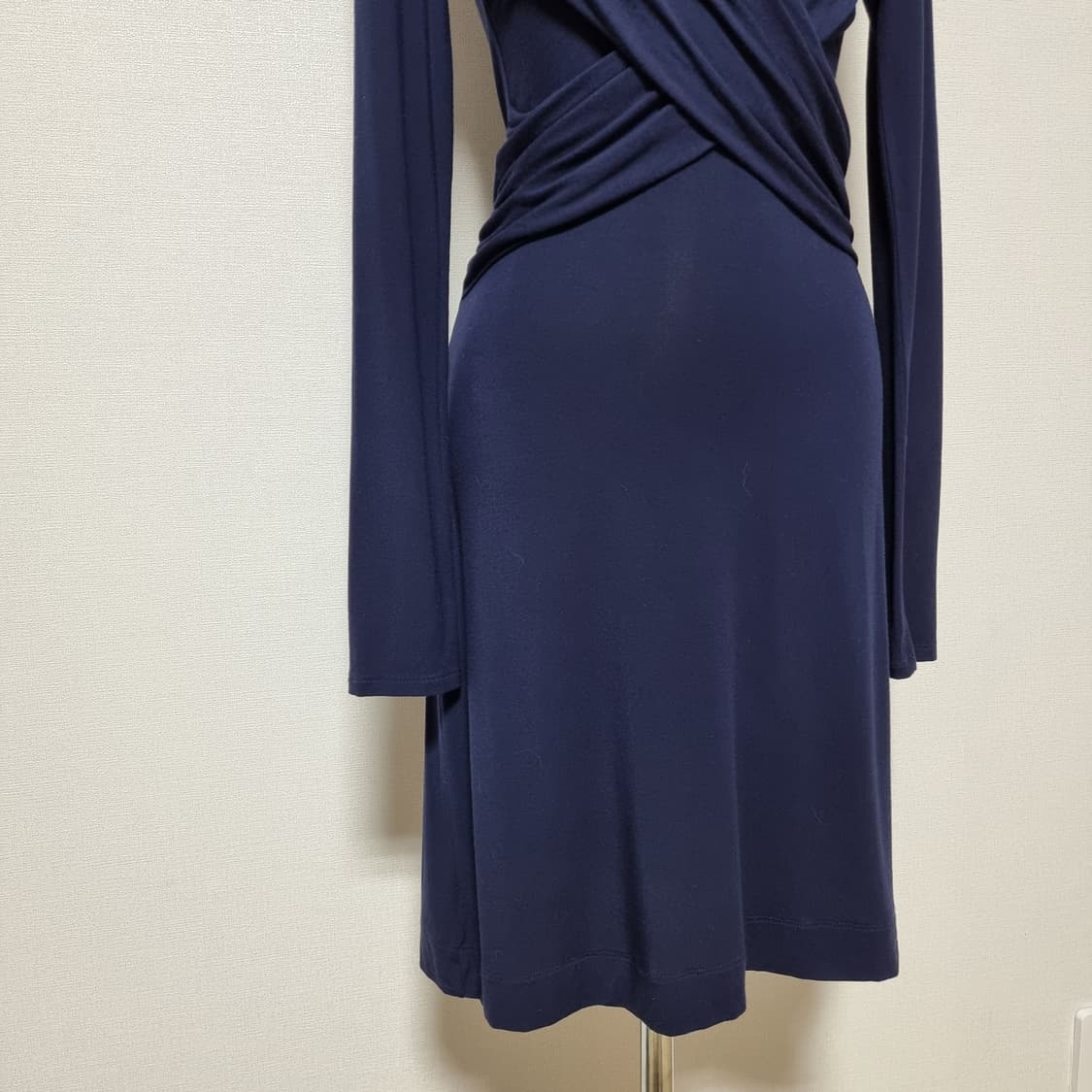 엠포리오 아르마니 원피스 코튼스판셔링 (44-날씬55/표기38) 상태최상 상품이미지7