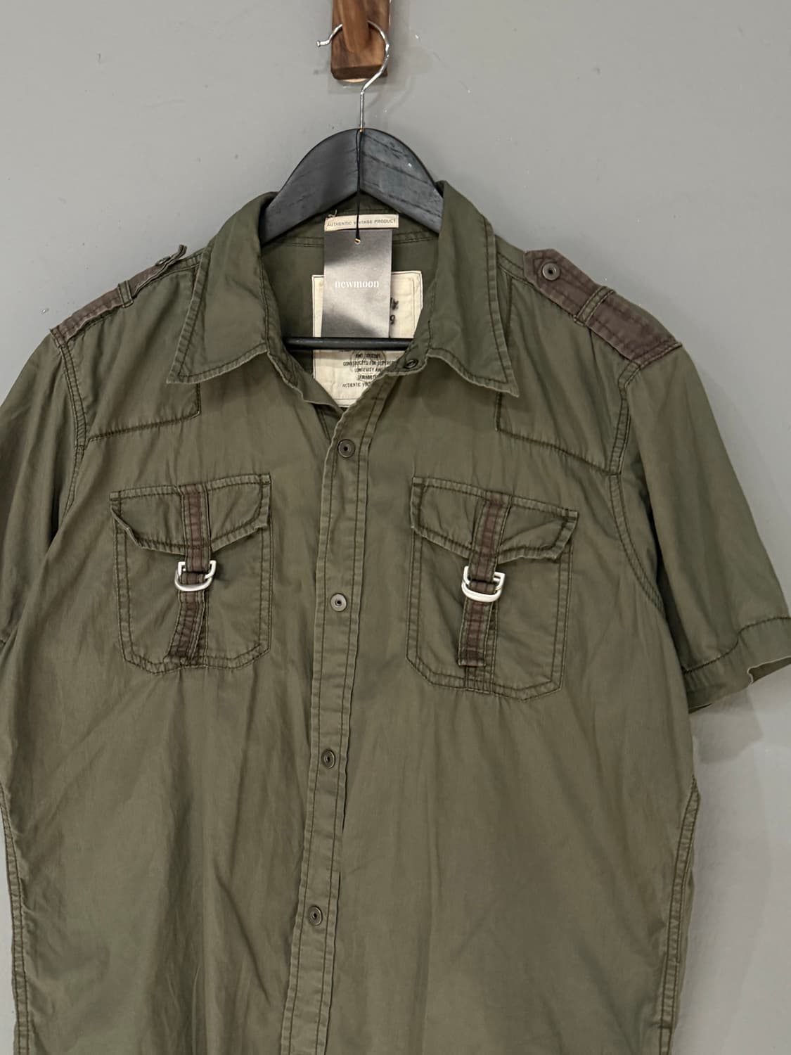 2-pocket detail khaki shirt 상품이미지6