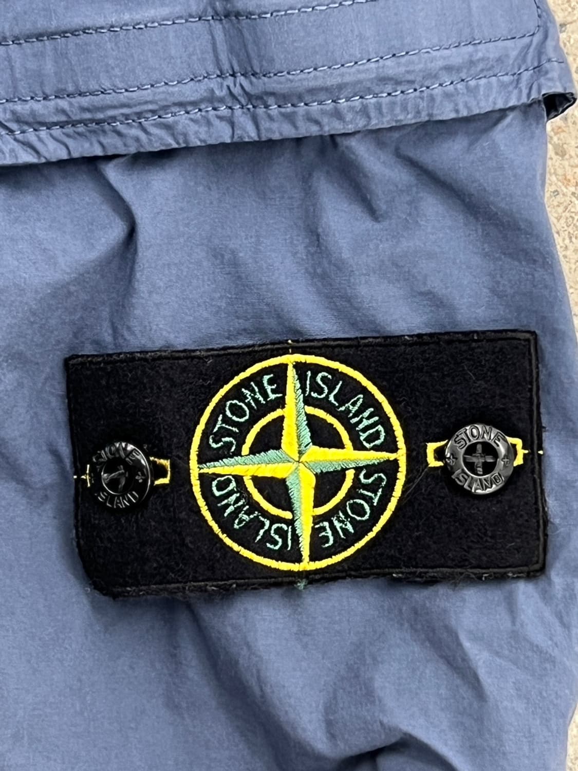 스톤아일랜드 24SS 와펜 버뮤다 팬츠 상품이미지7