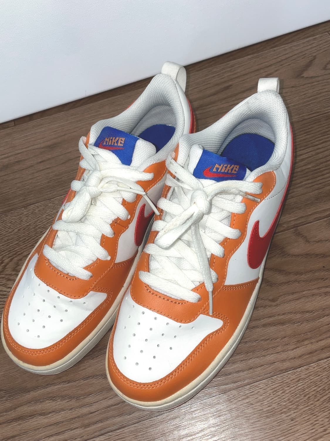 나이키 코트 버로우 2 핫 커리 245 상품이미지5