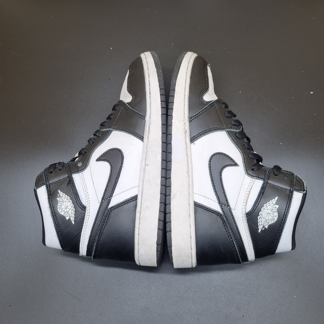 나이키 조던1 레트로 미드240 상품이미지5