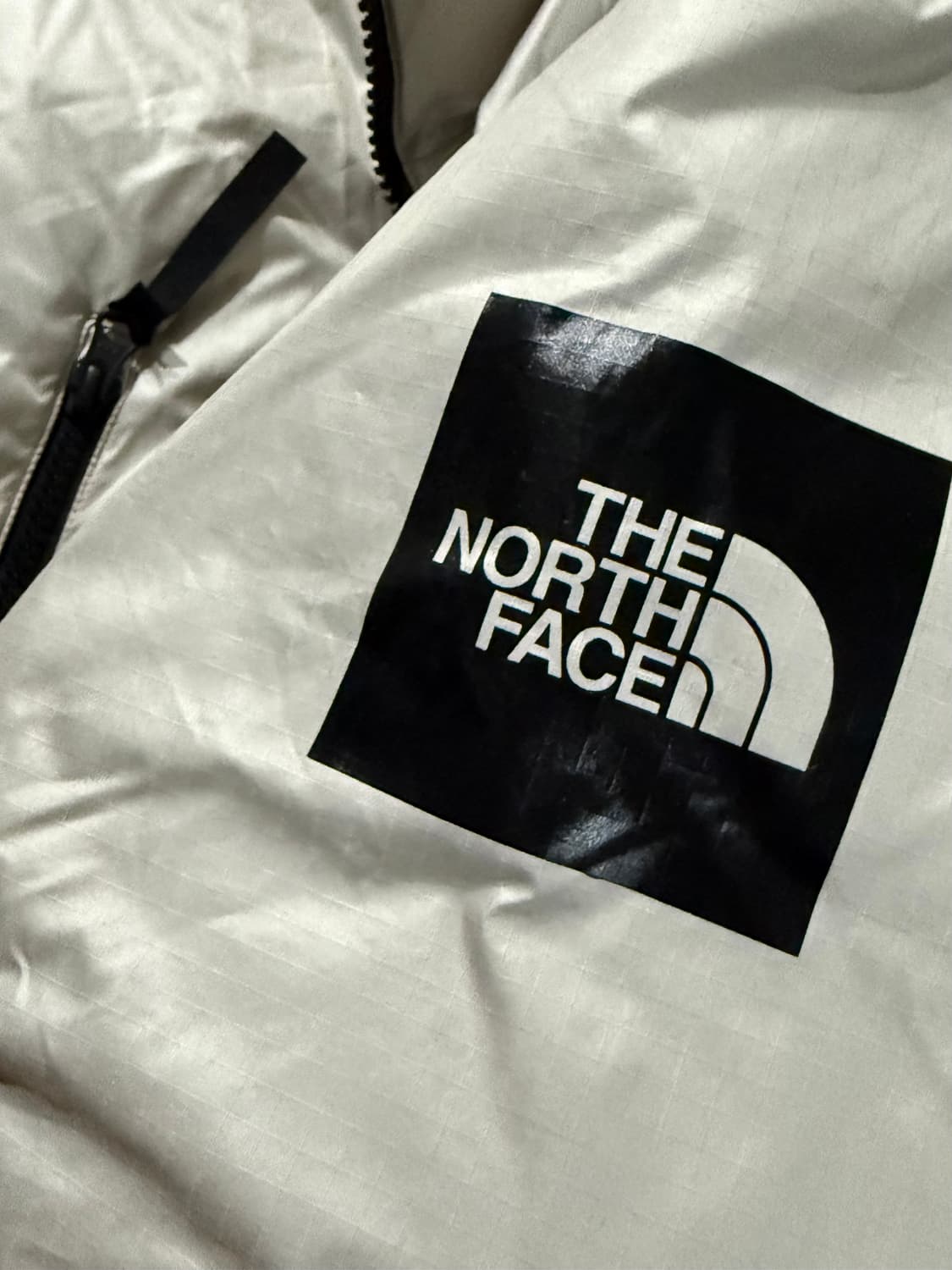 노스페이스 여성용 화이트 라벨 글로시 다운 패딩 NJ1DP61K wm 상품이미지7