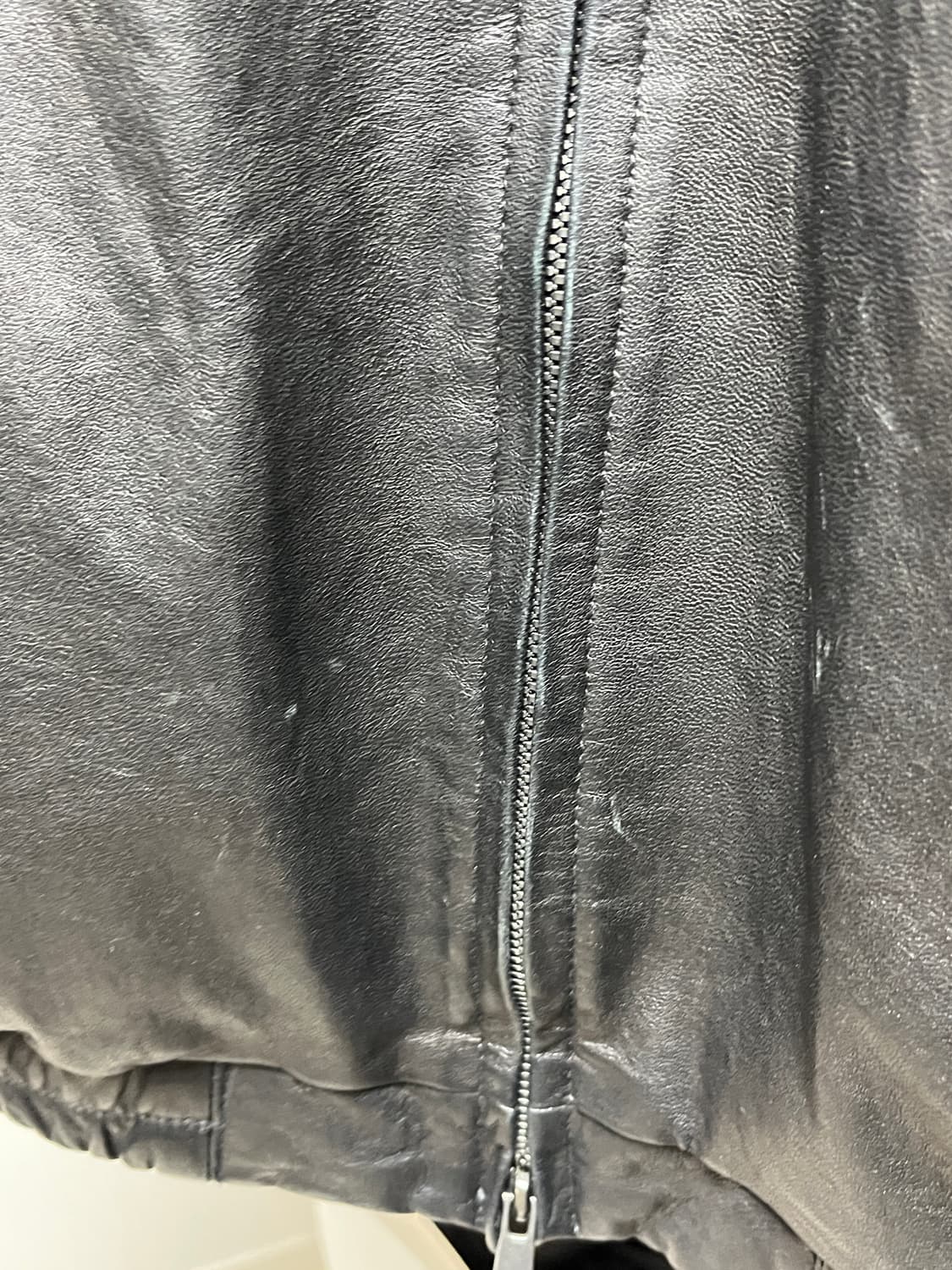 해칭룸 볼륨 스티치 레더 자켓 블랙 4 상품이미지4