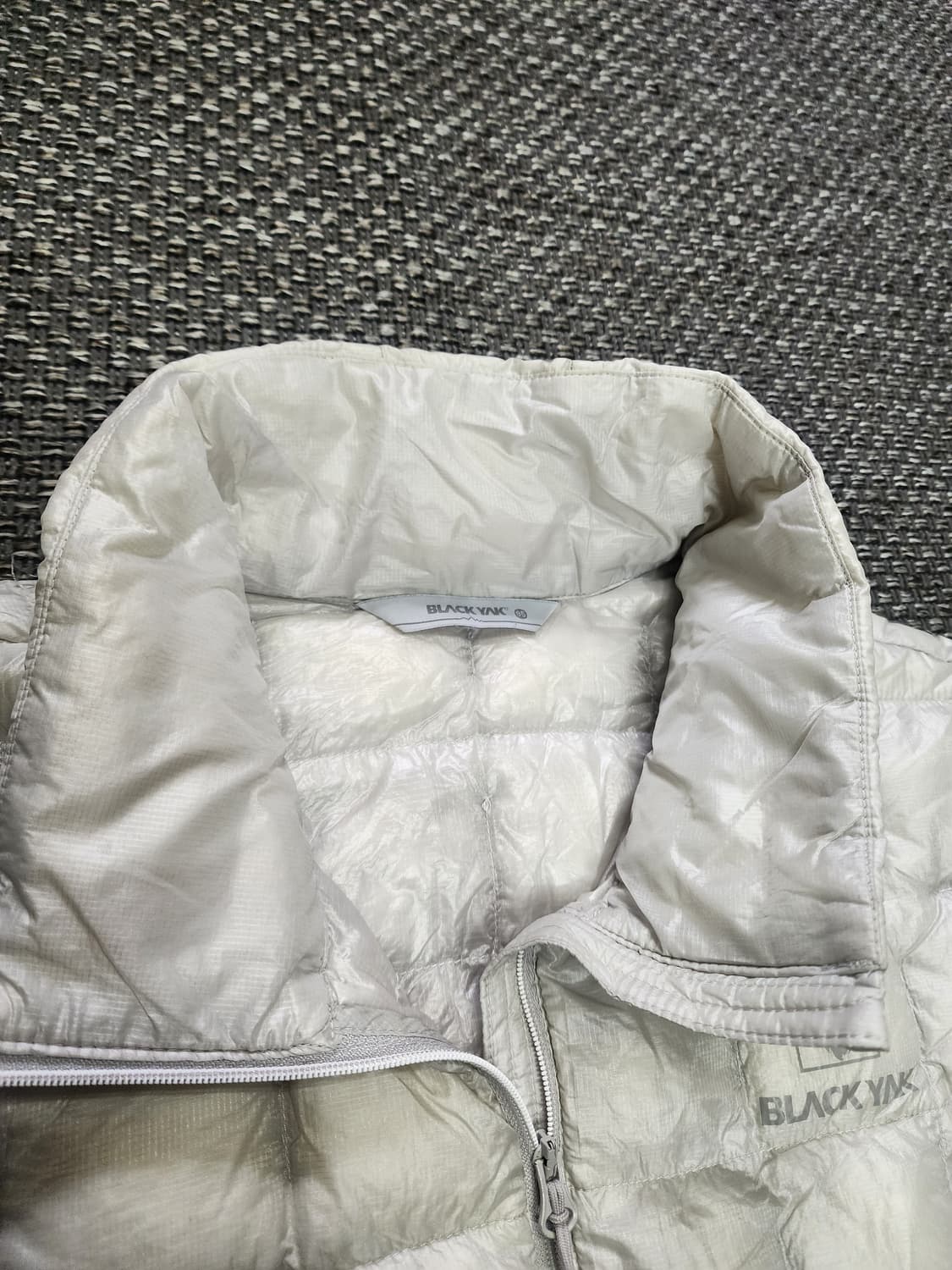 블랙야크 경량 구스다운 패딩     95사이즈  상품이미지4