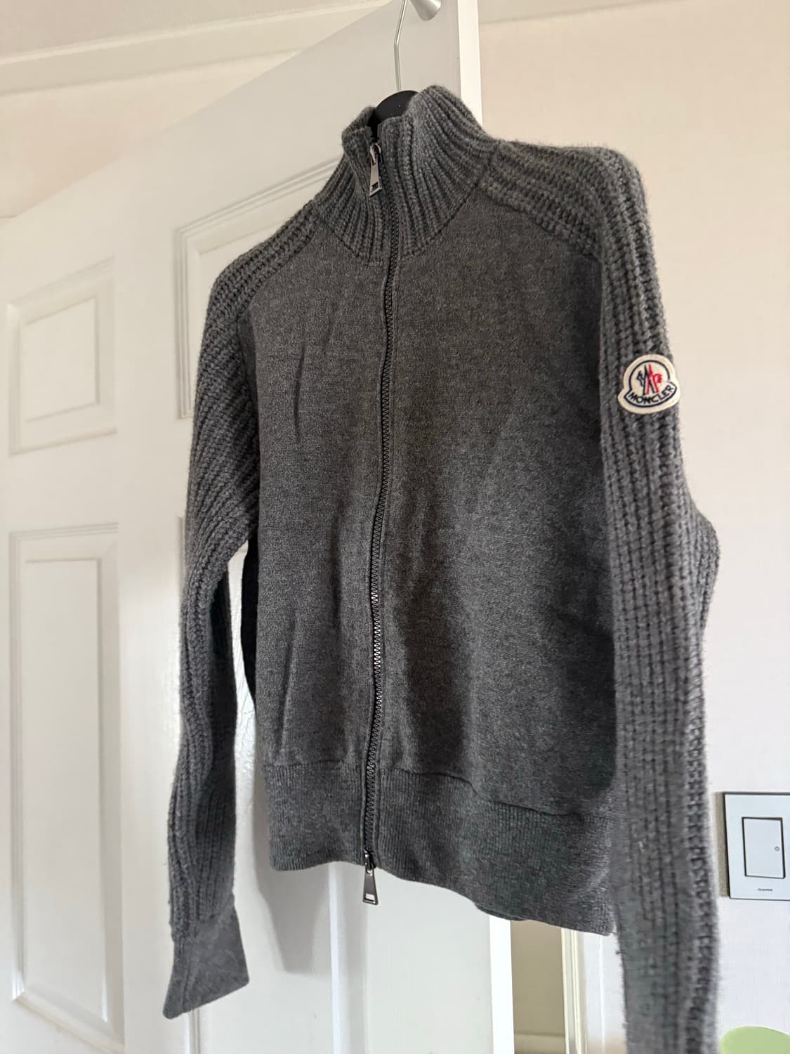 몽클레어 여성니트집업 상품이미지2