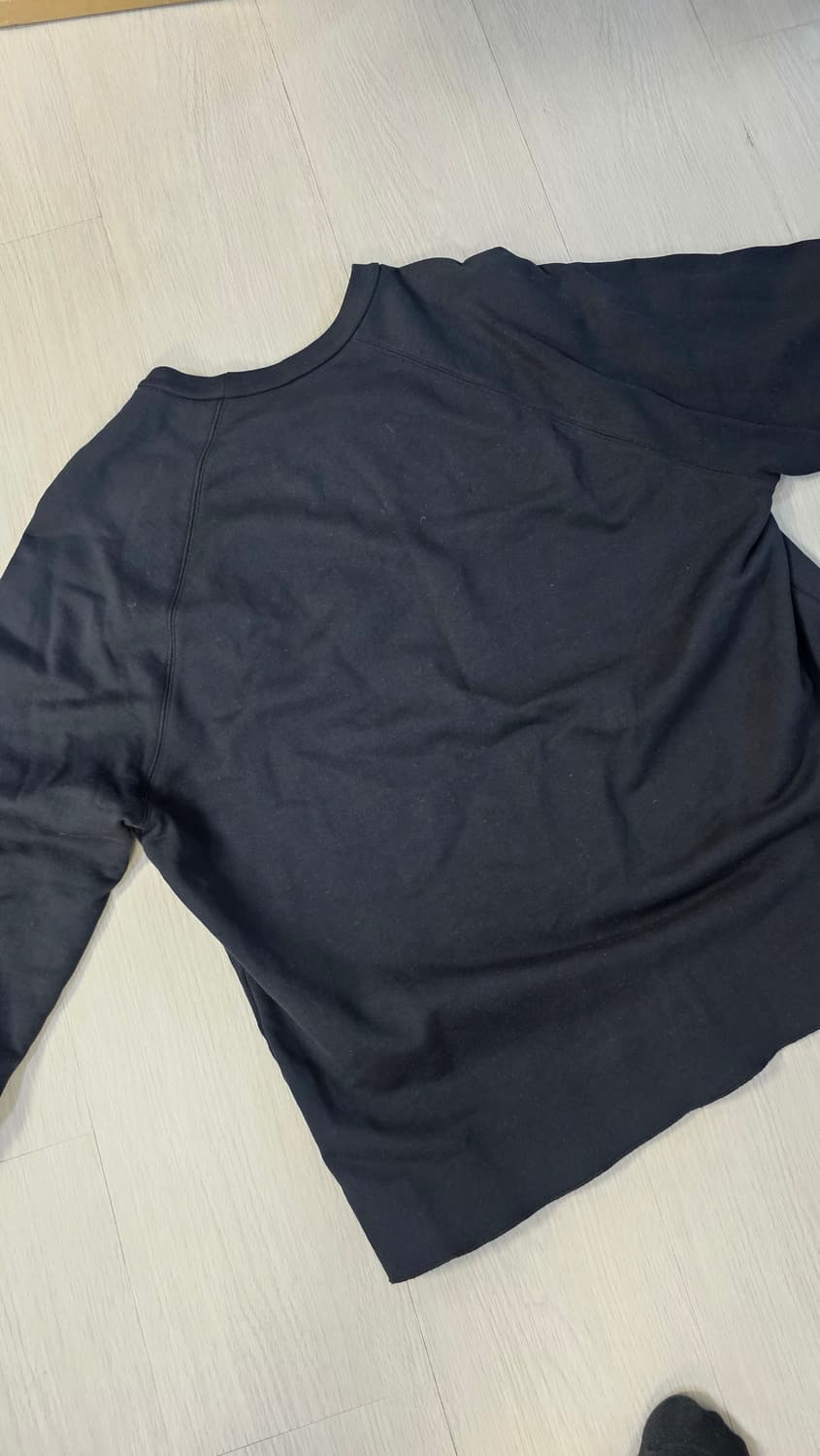 Numero Ventuno 누메로 벤투노 플라워 프린팅 맨투맨 상품이미지3