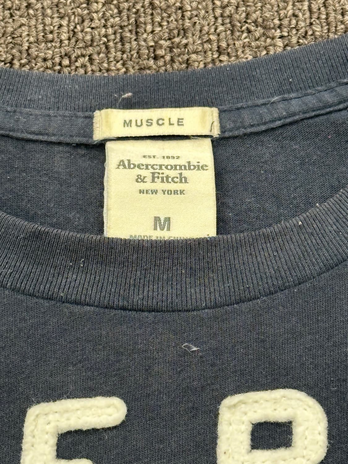 M)아베크롬비 vintage 그래픽 네이비 롱슬리브 상품이미지4