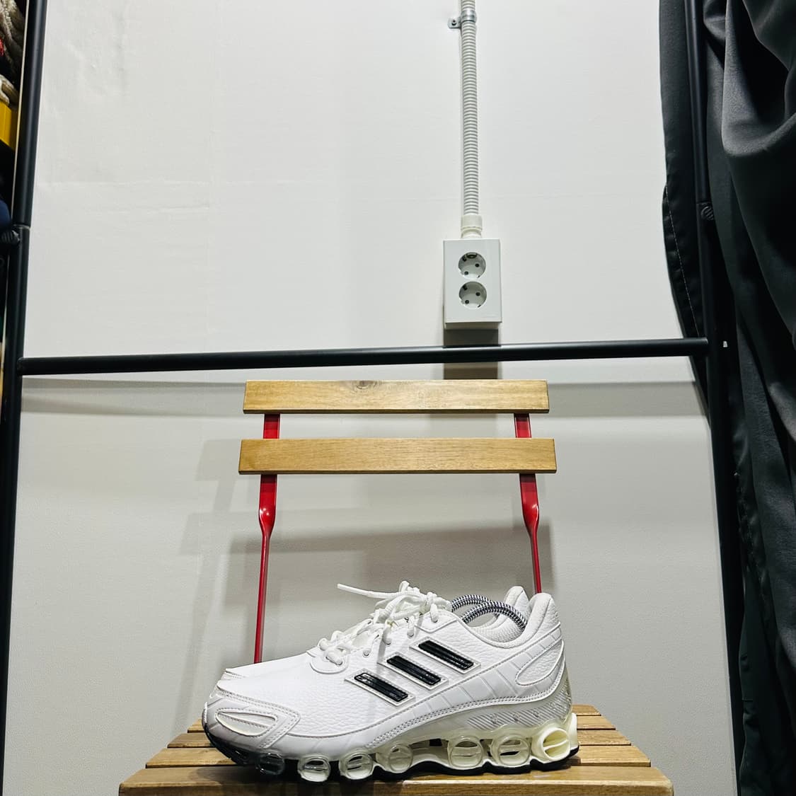 265) 아디다스 운동화 남성 남자 마이크로 바운스 화이트 블랙 상품이미지3