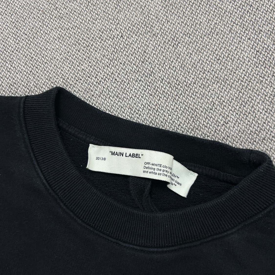 오프화이트 에어포트 애로우 맨투맨(L) 상품이미지3