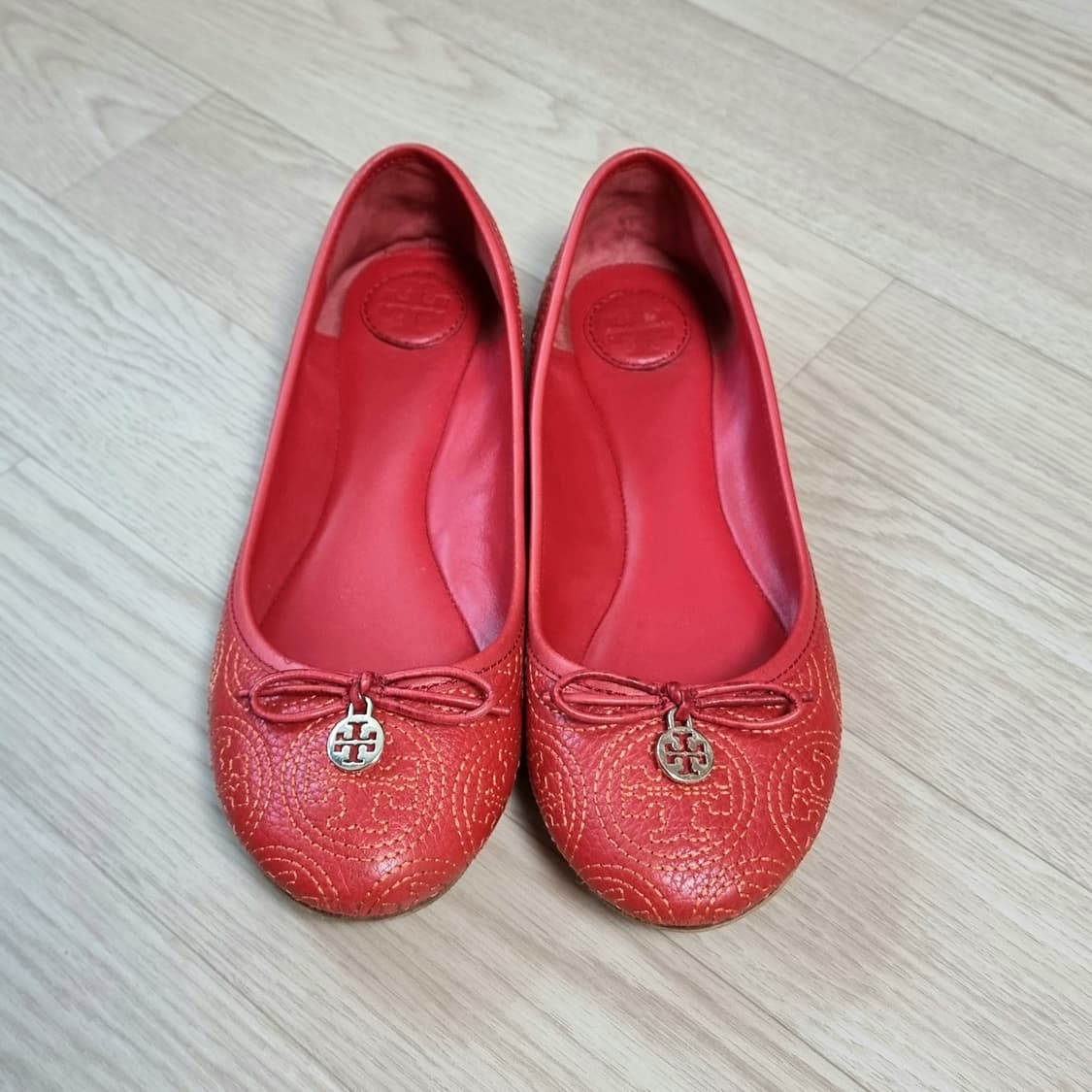 토리버치 퀼팅 레더 가죽 슈즈 단화 플랫 (240mm/7M) 상태굿 상품이미지4