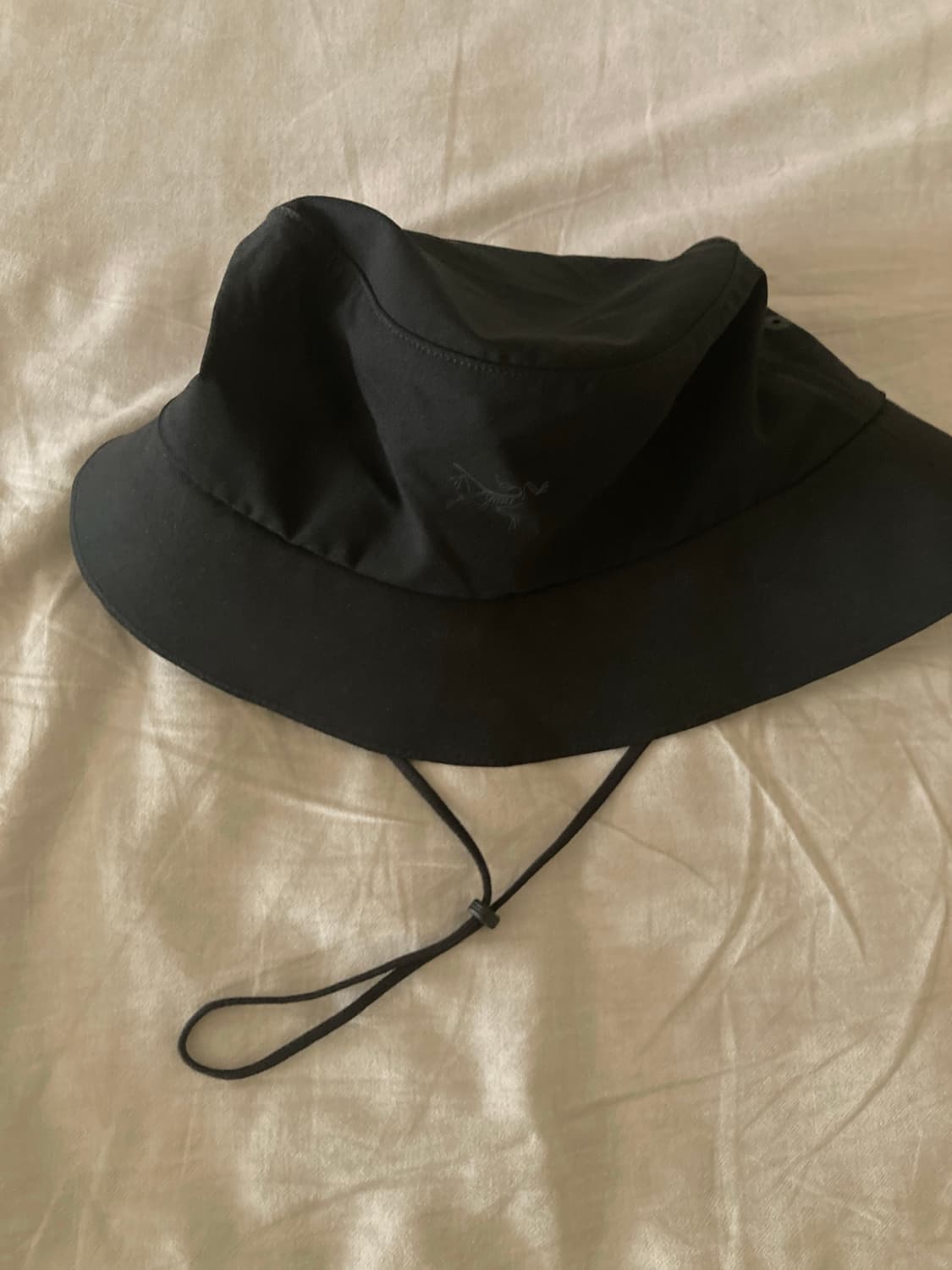 아크테릭스 신솔로 버킷햇 상품이미지1