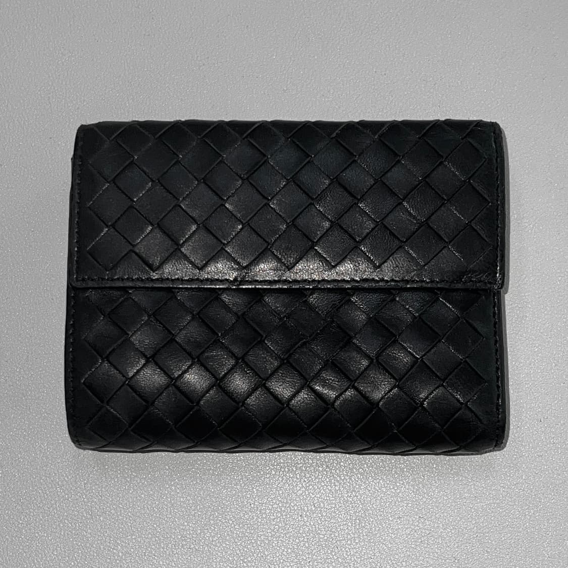 [정품] 보테가베네타 반지갑 팝니다 / 명품 중지갑 카드지갑 남여공용 상품이미지1