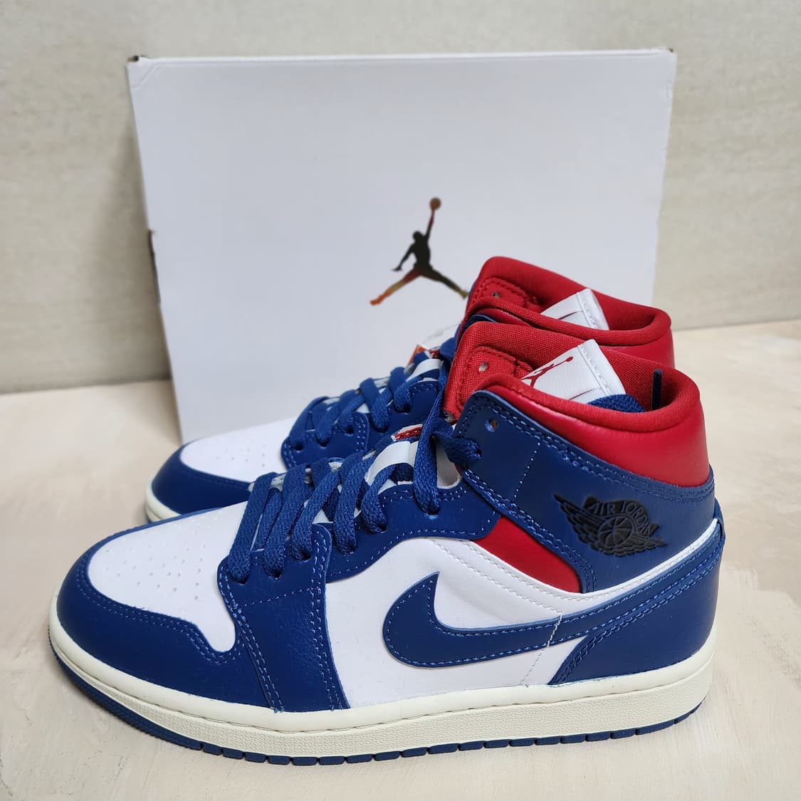나이키 조던 우먼스 Air Jordan 1 미드 블루 상품이미지2