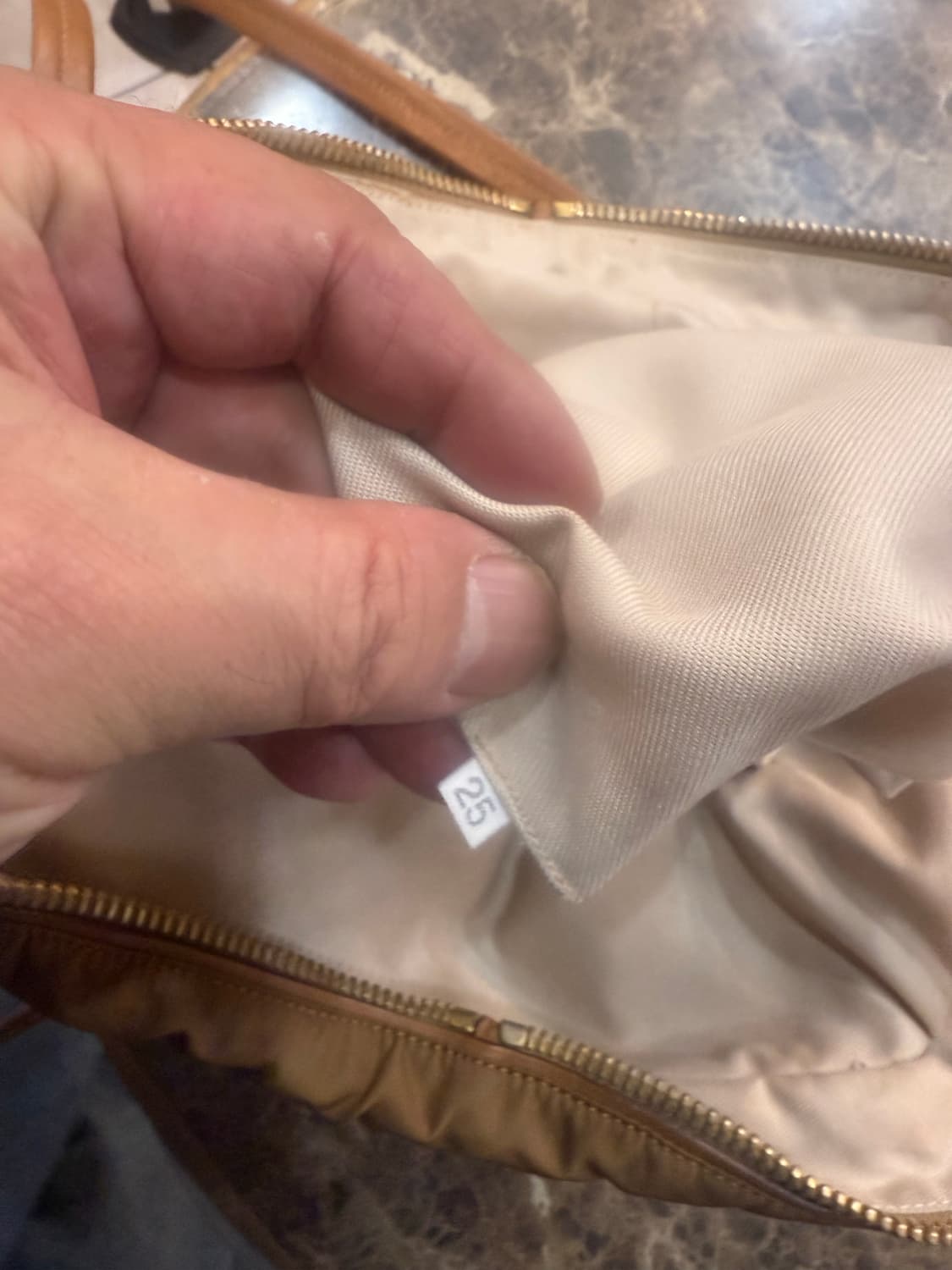 정품 프라다 나일론 멀티컬러 숄더백 팝니다 상품이미지10