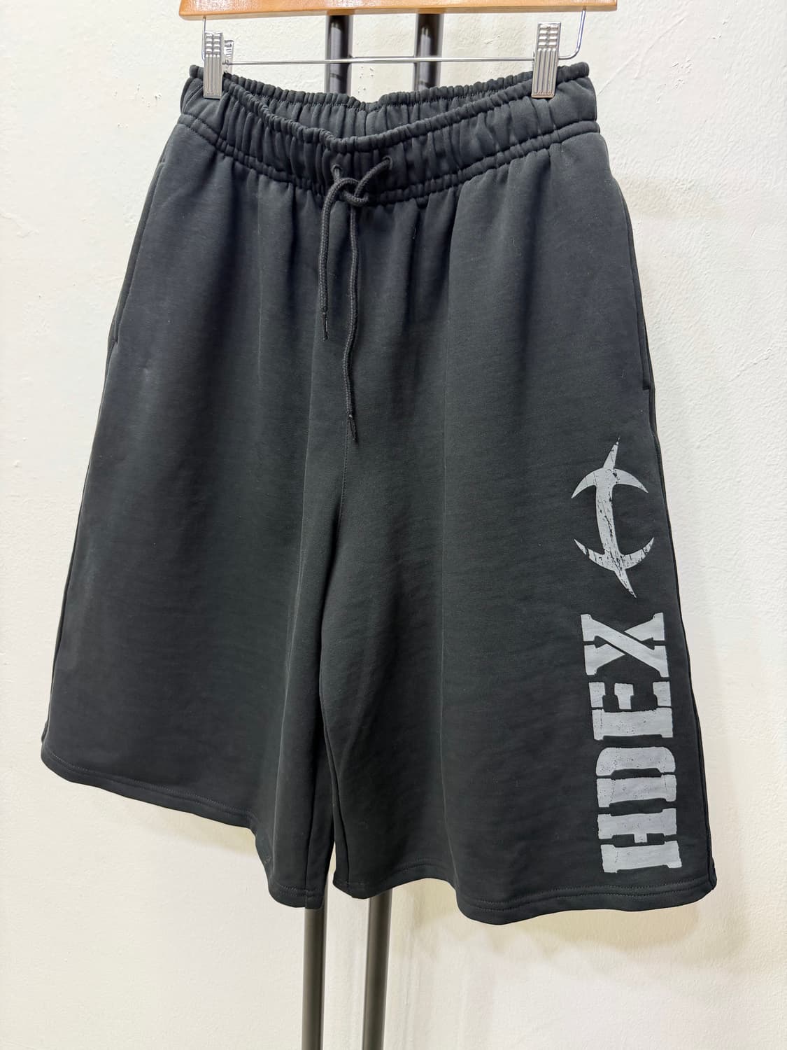 정품) HDEX 에이치덱스 25ss 버뮤다 반바지 M 상품이미지3