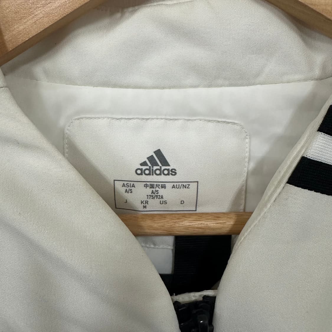 아디다느점퍼M 상품이미지3