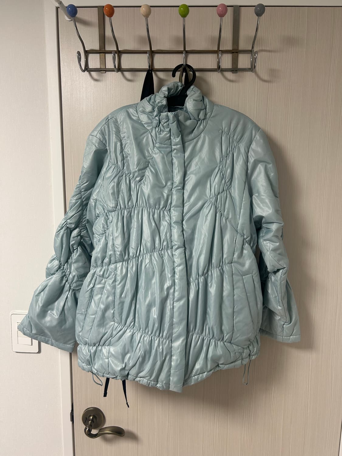 셔링 경량 패딩 상품이미지1