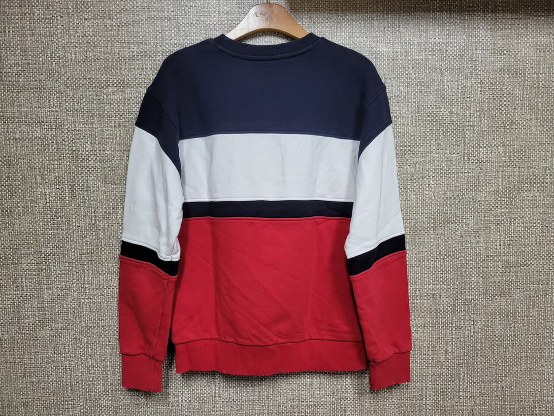 M 100사이즈 휠라 맨투맨 상품이미지3