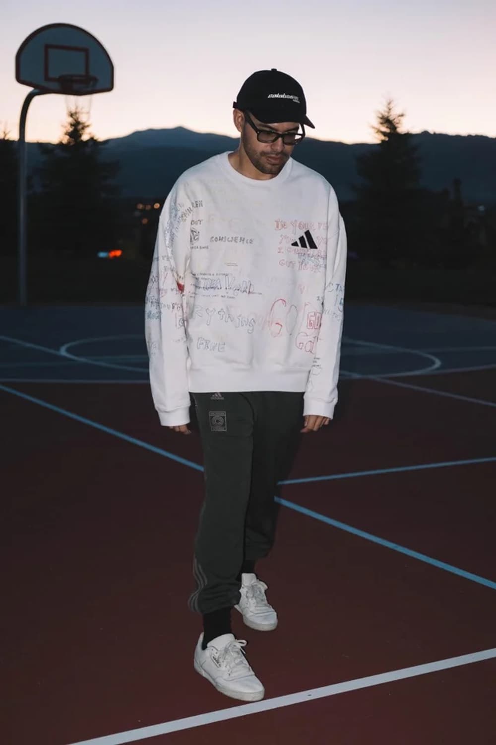 이지시즌5 ERD 스크리블드 크루넥 상품이미지3