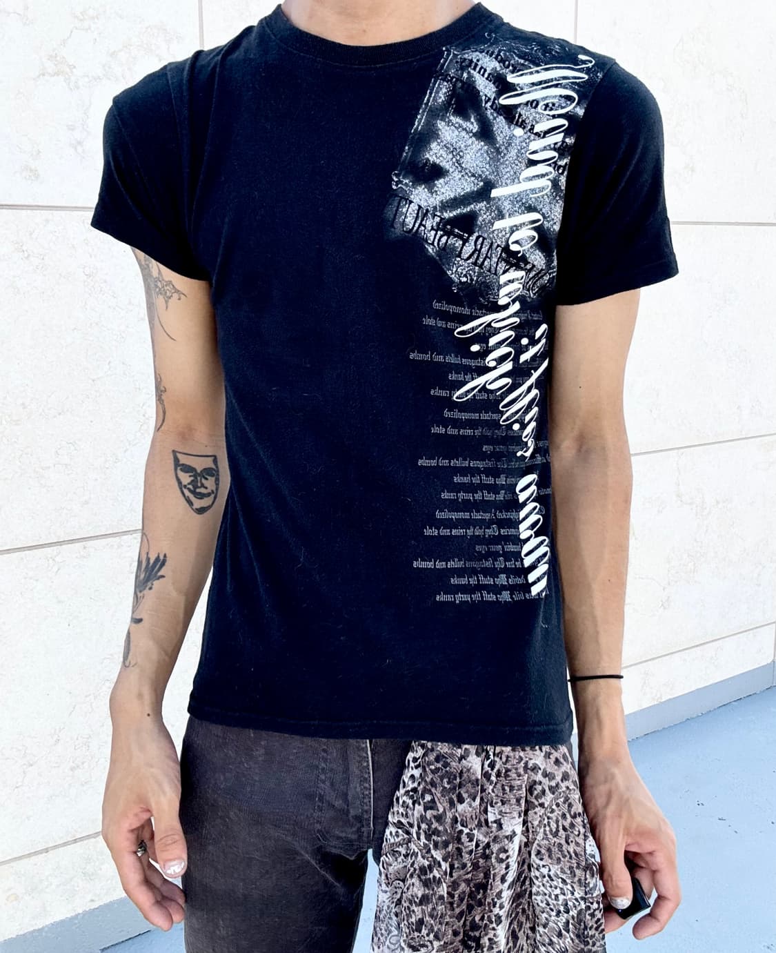 “Vintage” 00’s Print UK Glitter Tee 상품이미지1